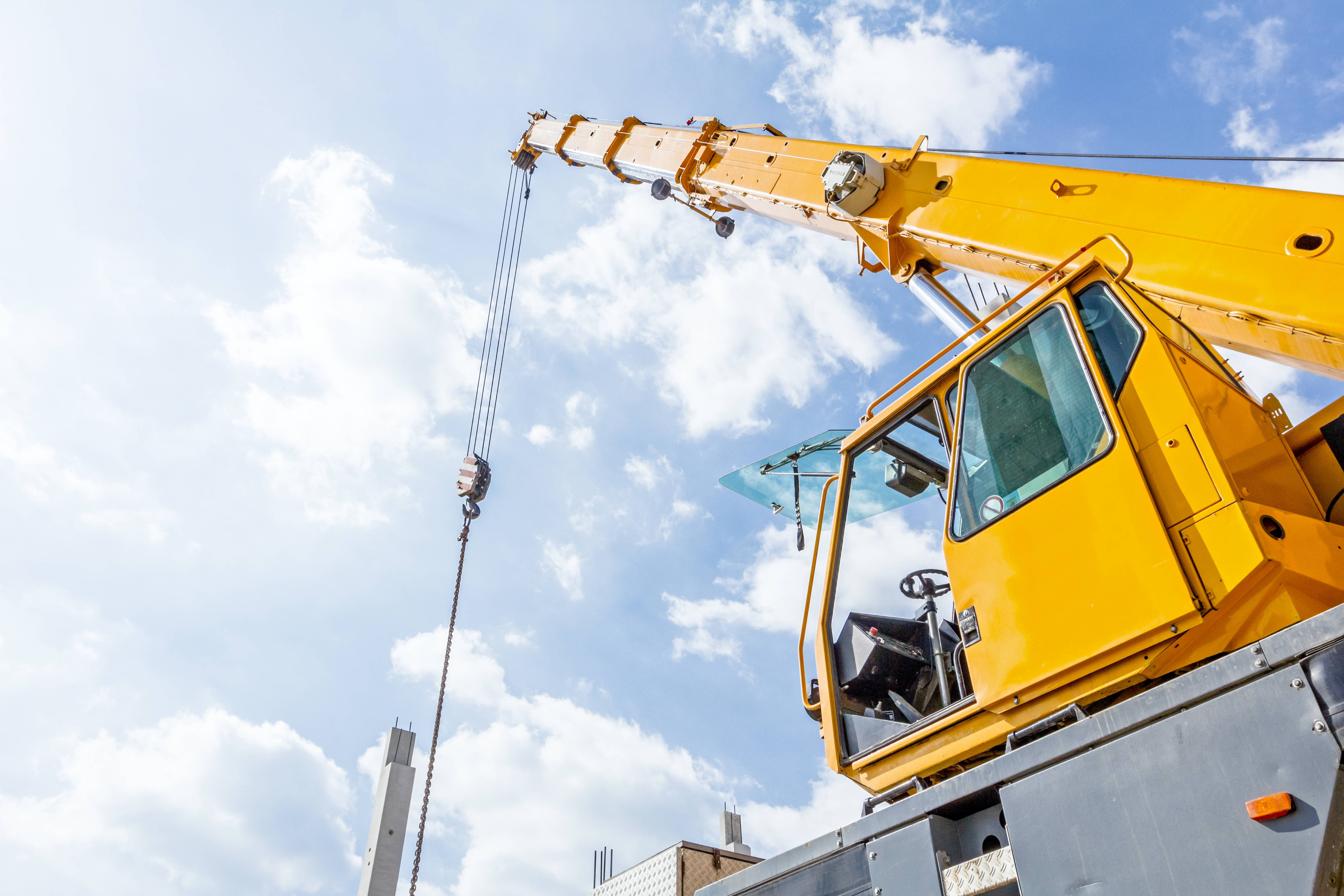 Telescopic Crawler Cranes