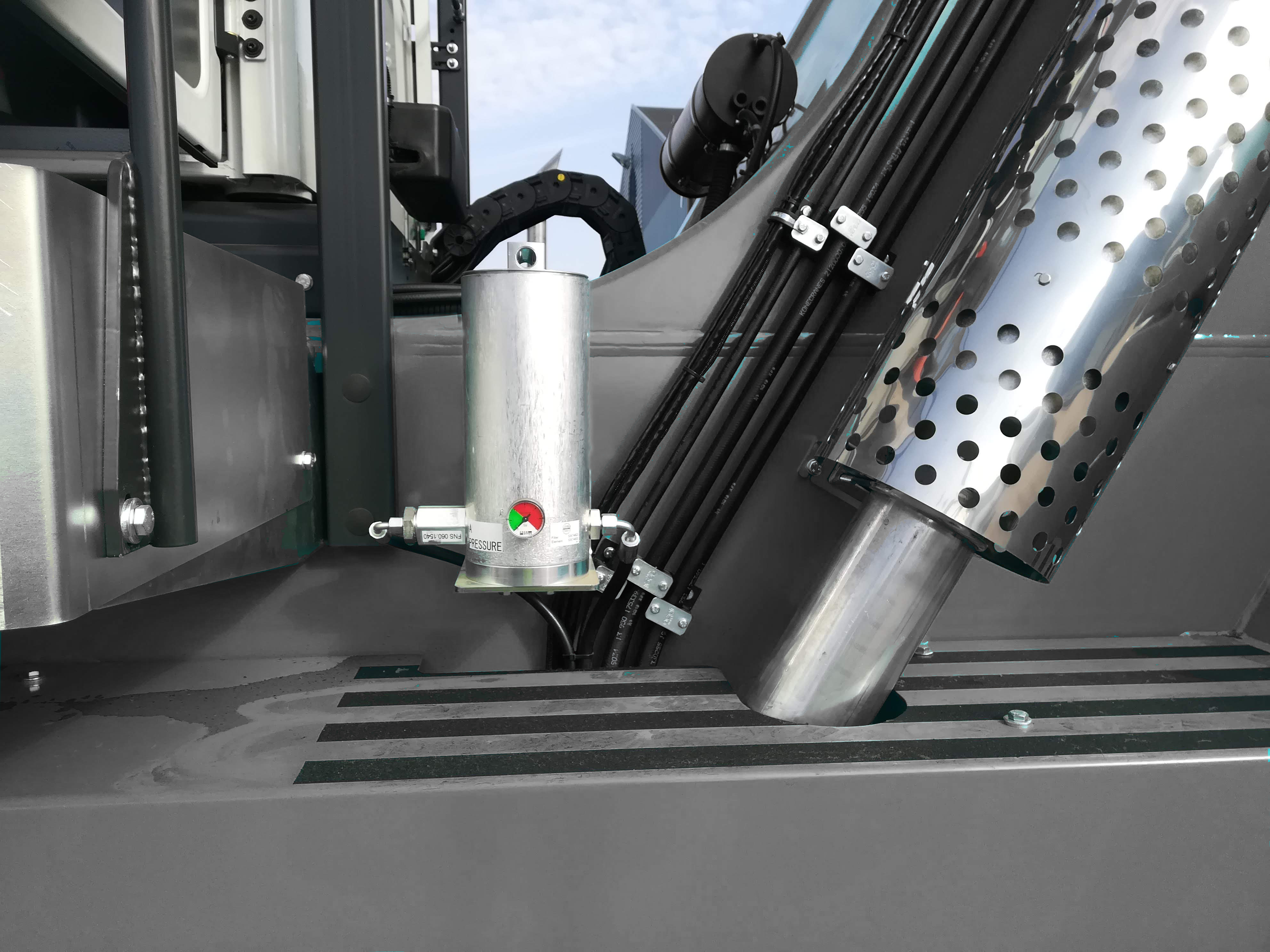 machine_grey